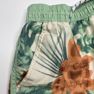 NWOT Maamgic Floral Swim Trunks